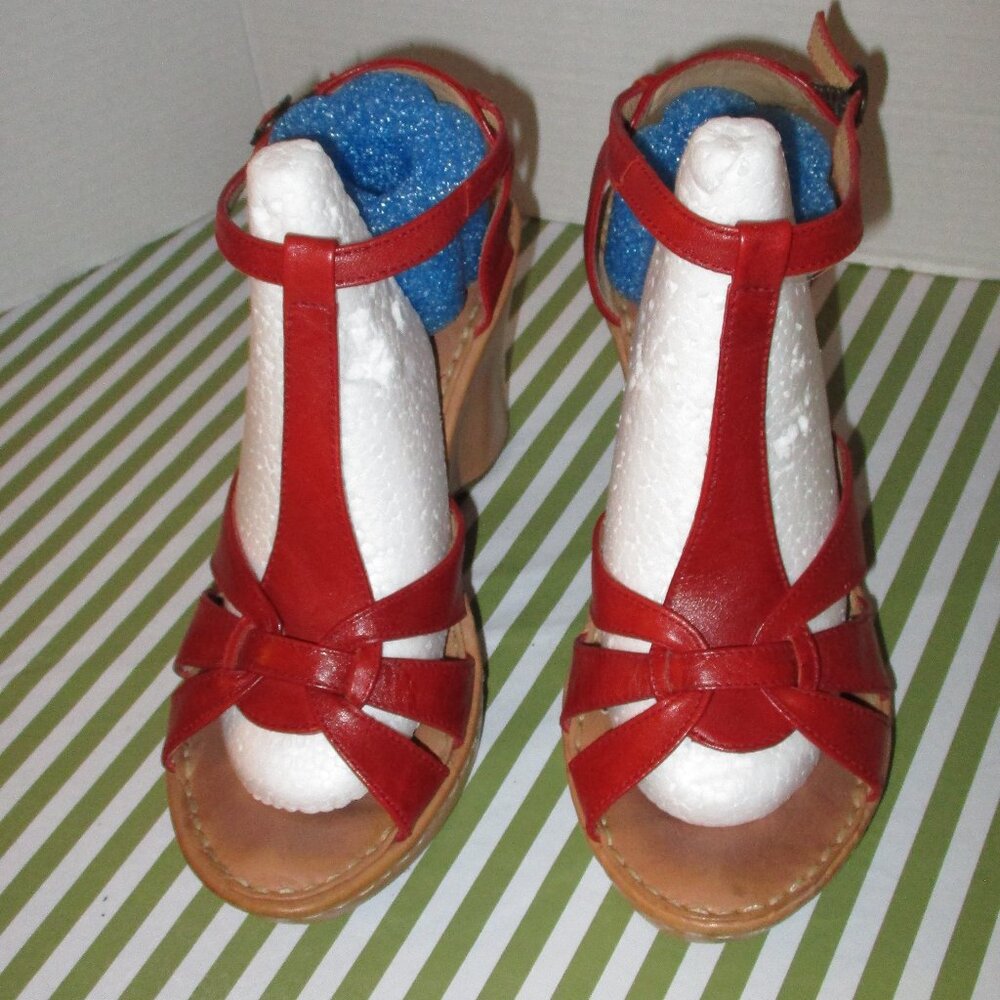 Born Platform Sandals - Picture 5 of 16